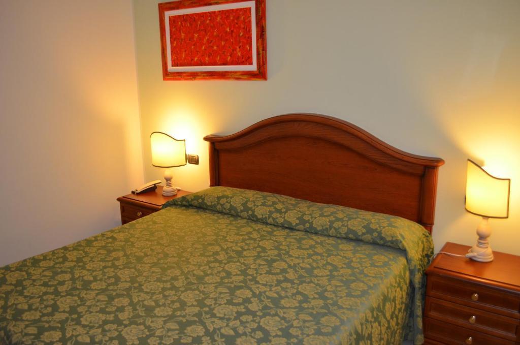 Hotel Olioso Peschiera del Garda Room photo