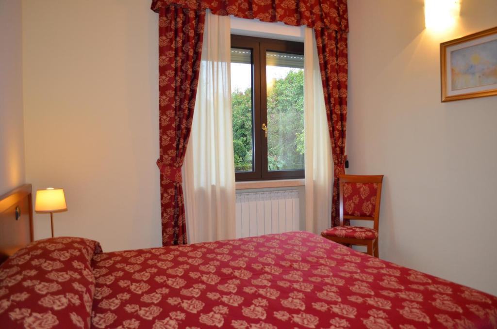 Hotel Olioso Peschiera del Garda Room photo