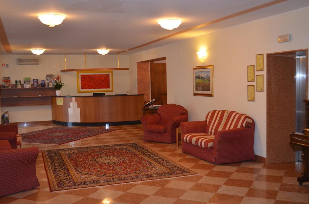 Hotel Olioso Peschiera del Garda Exterior photo